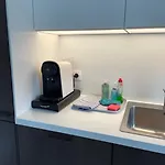 Cedrien Met Terras Apartamento