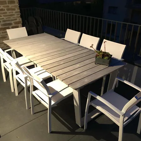 Cedrien Met Terras Apartment
