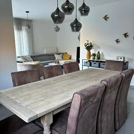 公寓 Cedrien Met Terras