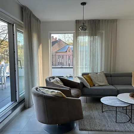 Apartment Cedrien Met Terras *