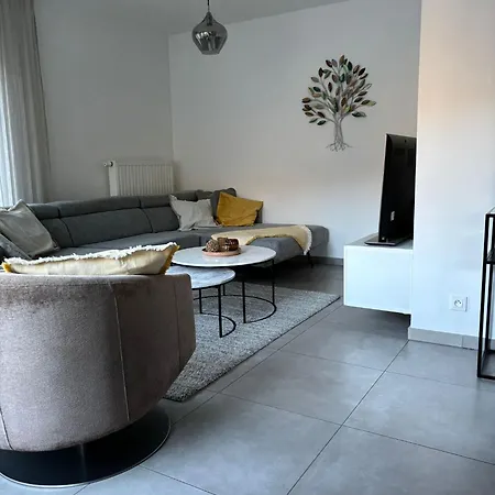 Cedrien Met Terras Lejlighed